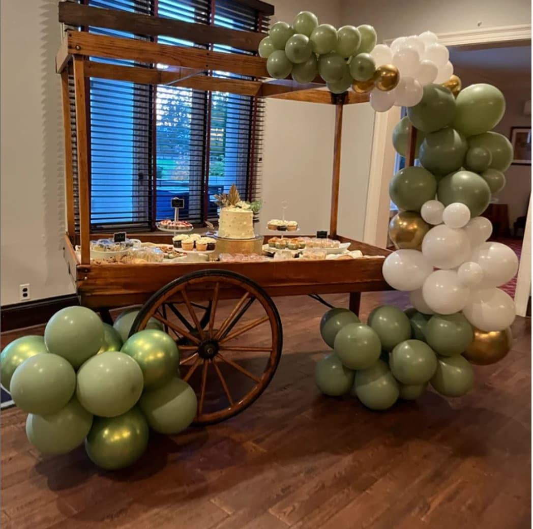 Eucalyptus Green, White, and Gold Balloon Garland Kit