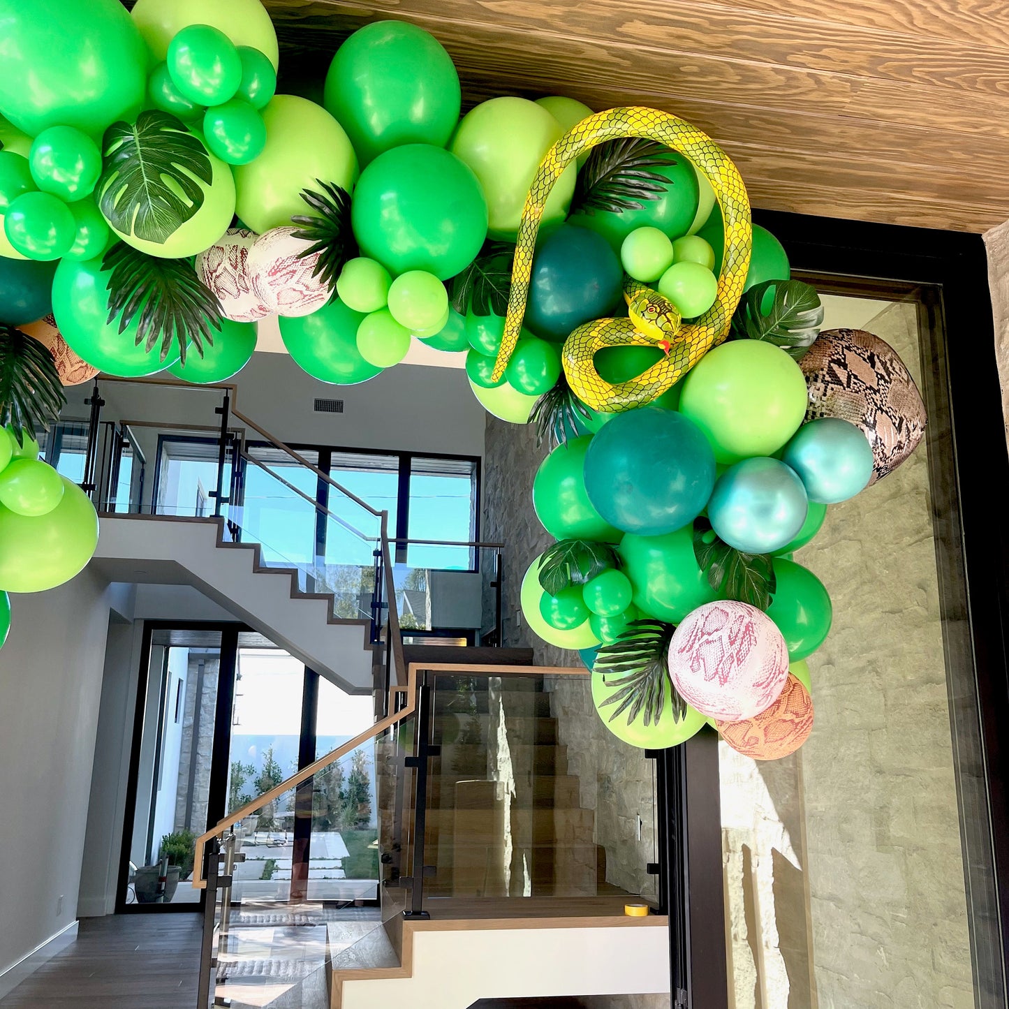 Reptiles and Snakes Balloon Garland Kit